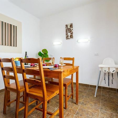 Punta Mujeres Casa Lili - Shared Pool - Close To Seafront Promenade - Sea Views From Upper Terrace מראה חיצוני תמונה