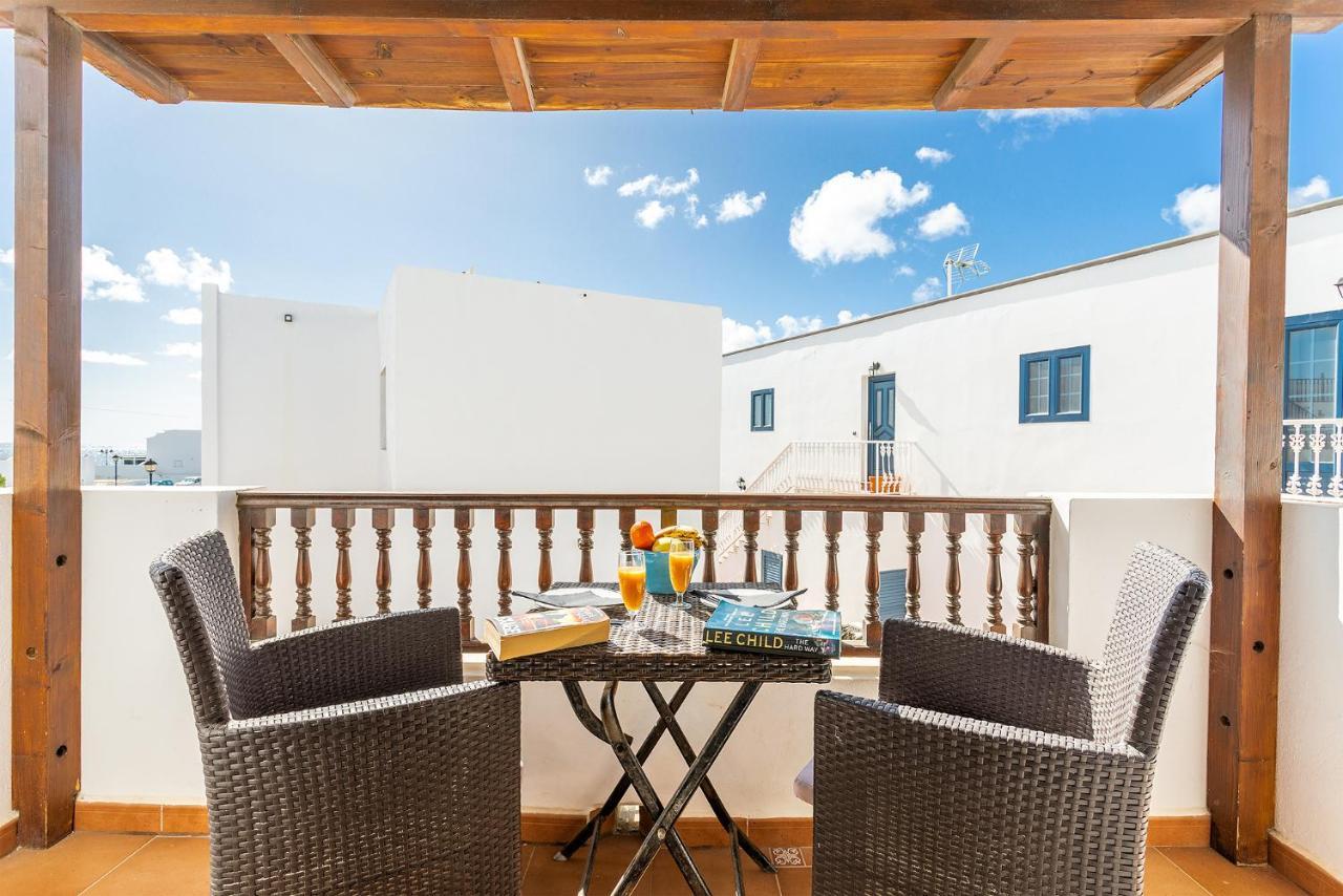 Punta Mujeres Casa Lili - Shared Pool - Close To Seafront Promenade - Sea Views From Upper Terrace מראה חיצוני תמונה