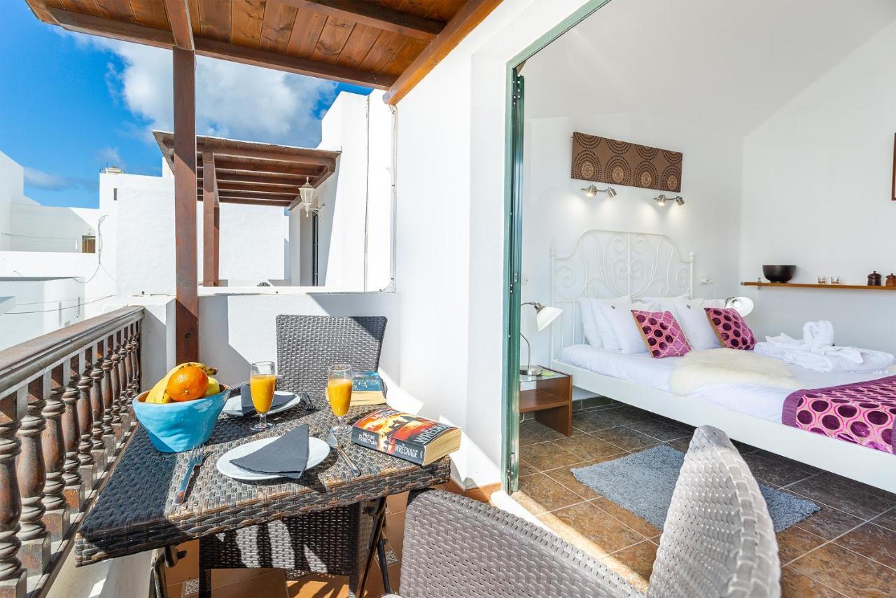 Punta Mujeres Casa Lili - Shared Pool - Close To Seafront Promenade - Sea Views From Upper Terrace מראה חיצוני תמונה