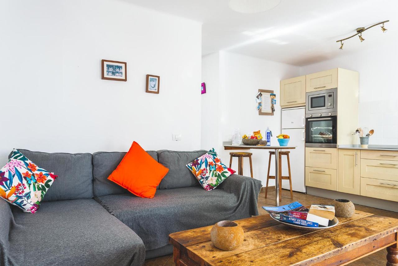 Punta Mujeres Casa Lili - Shared Pool - Close To Seafront Promenade - Sea Views From Upper Terrace מראה חיצוני תמונה